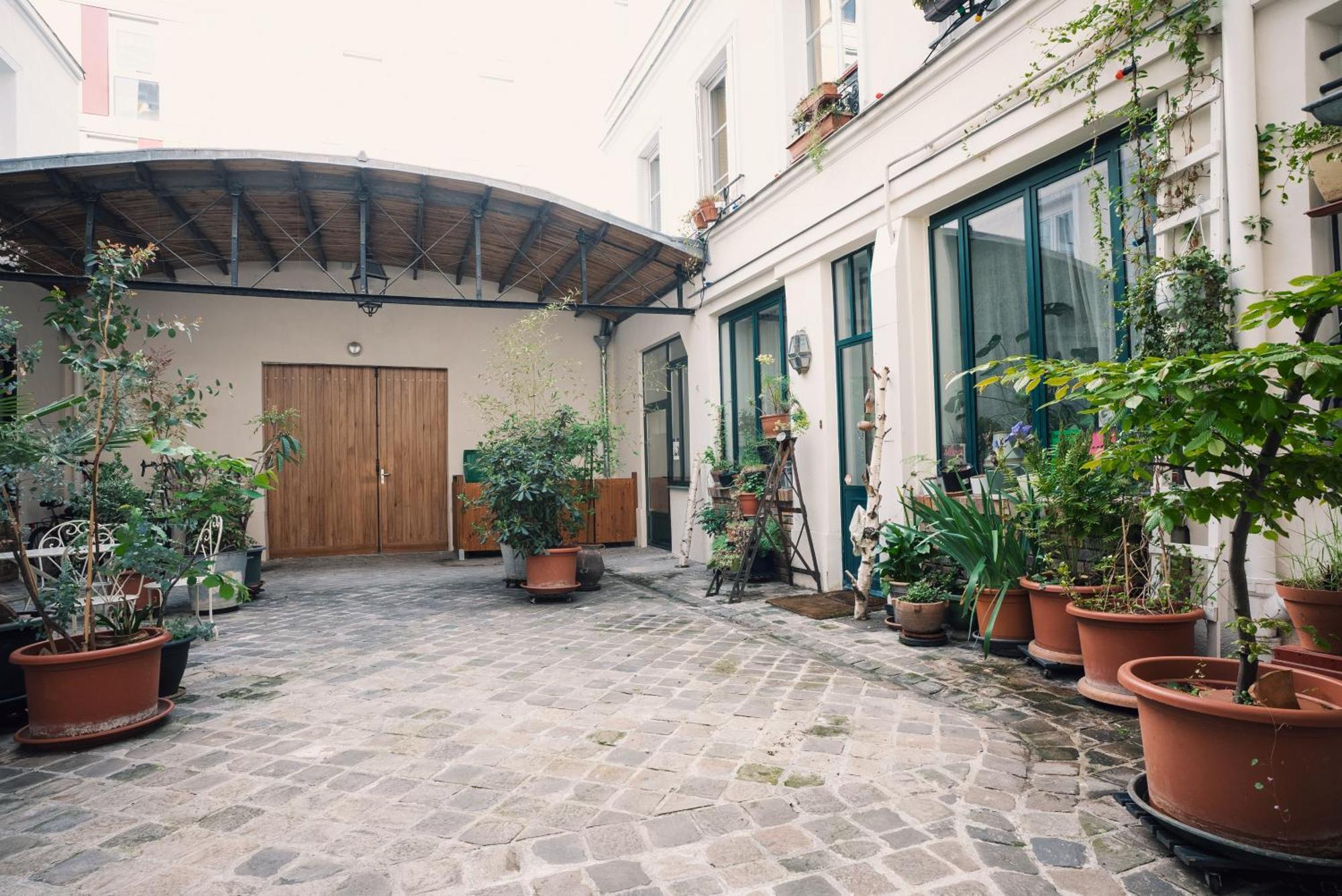 Duplex Sur Cour Arboree Paris Exterior foto